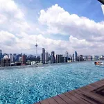 Skypool Kl